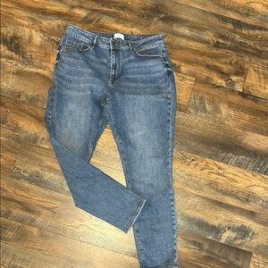 Anne Taylor LOFT Blue Denim Jeans Worn Once Straight Leg with Tapperes Ankle